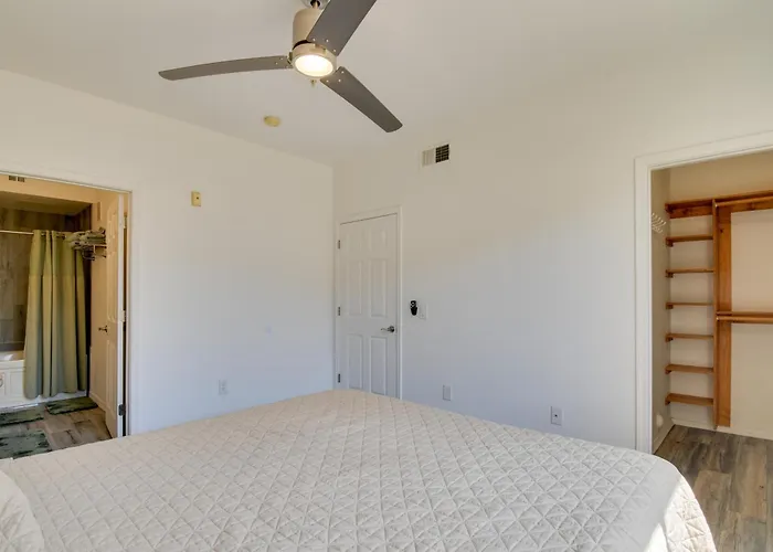 'red Rox' W/ Patio ~ 3 Mi To Airport Phoenix